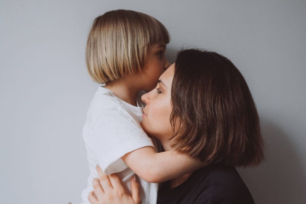 Mãe Dependente Emocional do Filho: Como Identificar e Lidar com essa Relação