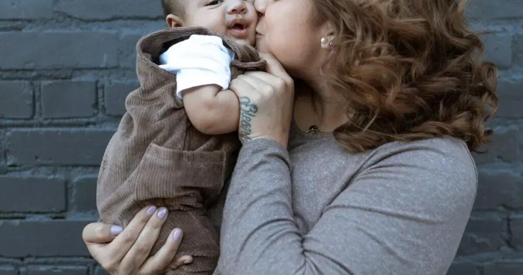 Inteligência emocional nos filhos: 4 hábitos simples para começar hoje